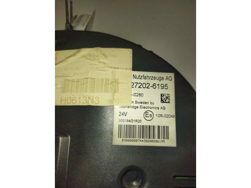 Recambio de cuadro instrumentos para man tg - a 18.xxx 12.4 diesel referencia OEM IAM 81272026195  