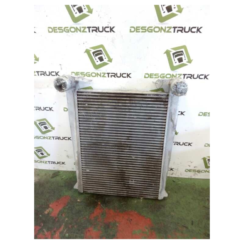 Recambio de intercooler para renault premium distribution fas 4x2 cabina larga referencia OEM IAM  ALTO 81,5CM /LARGO 59 CM 