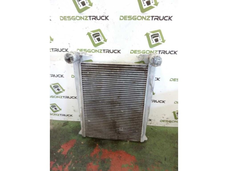 Recambio de intercooler para renault premium distribution fas 4x2 cabina larga referencia OEM IAM  ALTO 81,5CM /LARGO 59 CM 