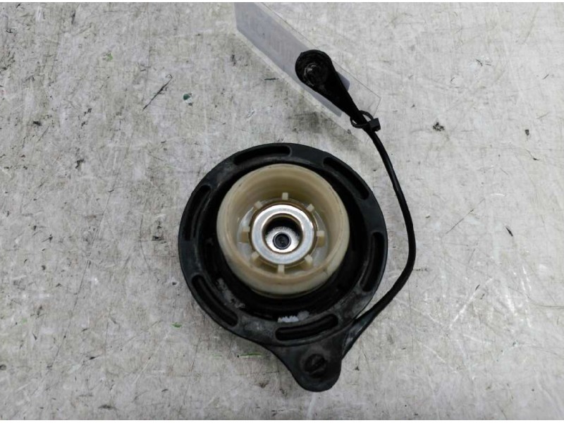 Recambio de tapon combustible para kia shuma ii 1.6 ls berlina portón referencia OEM IAM 0K52C42250  