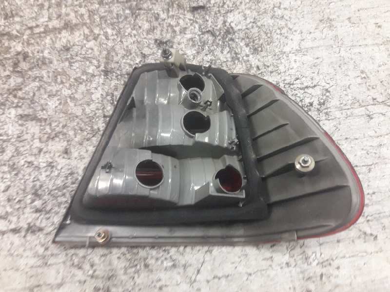 Recambio de piloto trasero izquierdo para bmw serie 3 berlina (e46) 320d referencia OEM IAM   