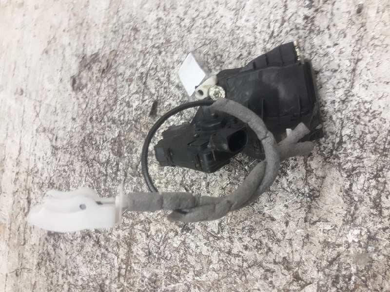 Recambio de cerradura puerta trasera izquierda para bmw serie 3 berlina (e46) 320d referencia OEM IAM  7 PINS 