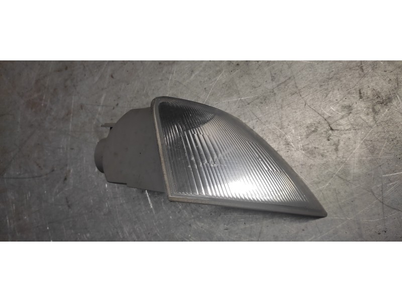 Recambio de piloto delantero derecho para citroën xantia berlina 1.9 sd sensation referencia OEM IAM   