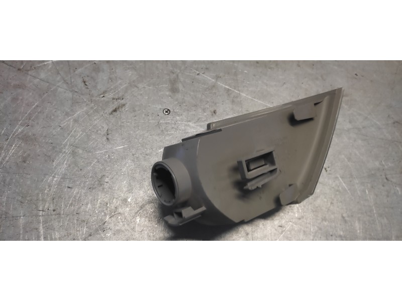 Recambio de piloto delantero derecho para citroën xantia berlina 1.9 sd sensation referencia OEM IAM   