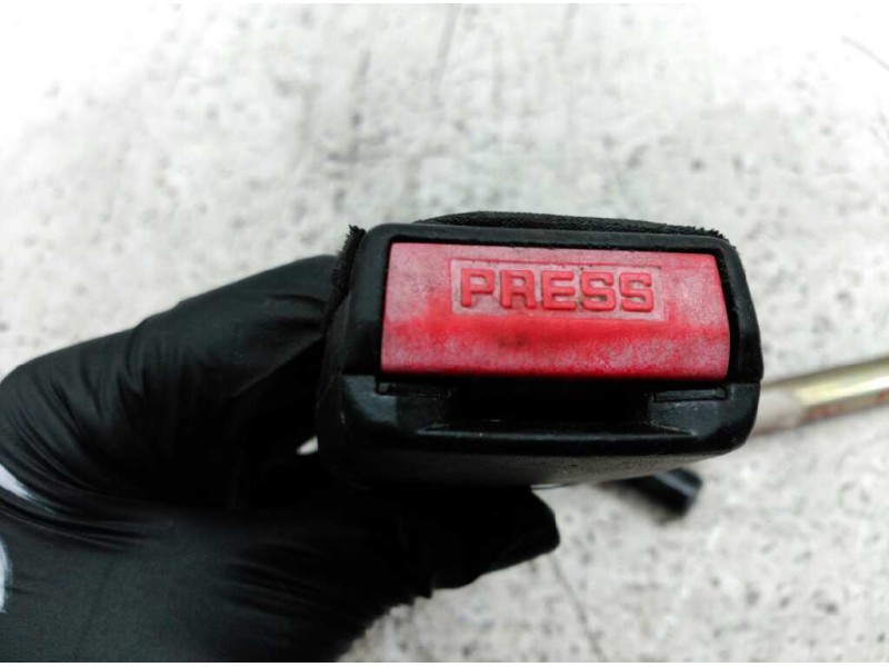 Recambio de pretensor airbag derecho para renault laguna ii grandtour (kg0) referencia OEM IAM   