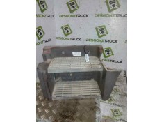 Recambio de peldaño izquierdo para renault trucks g g 220.20 referencia OEM IAM   
