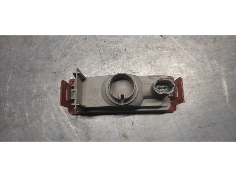 Recambio de piloto delantero derecho para renault rapid/express (f40) 1.2 referencia OEM IAM   