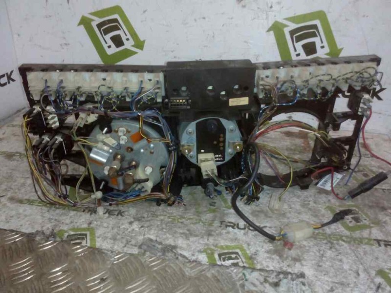 Recambio de cuadro instrumentos para mercedes-benz sk / om 442 15.1 v8 diesel (om 442) referencia OEM IAM   
