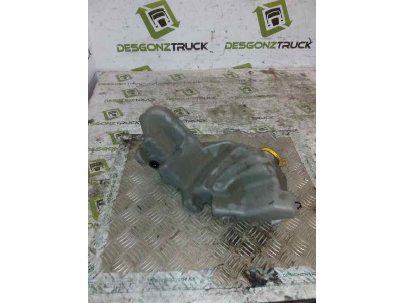Recambio de deposito limpia para nissan cabstar e cabina simple cabina individual referencia OEM IAM 28902F3900  