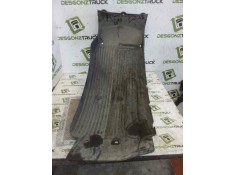 Recambio de guardabarros delantero derecho para volvo fh xxx 12.8 diesel referencia OEM IAM    2