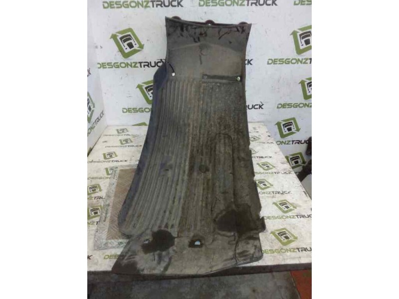 Recambio de guardabarros delantero derecho para volvo fh xxx 12.8 diesel referencia OEM IAM   