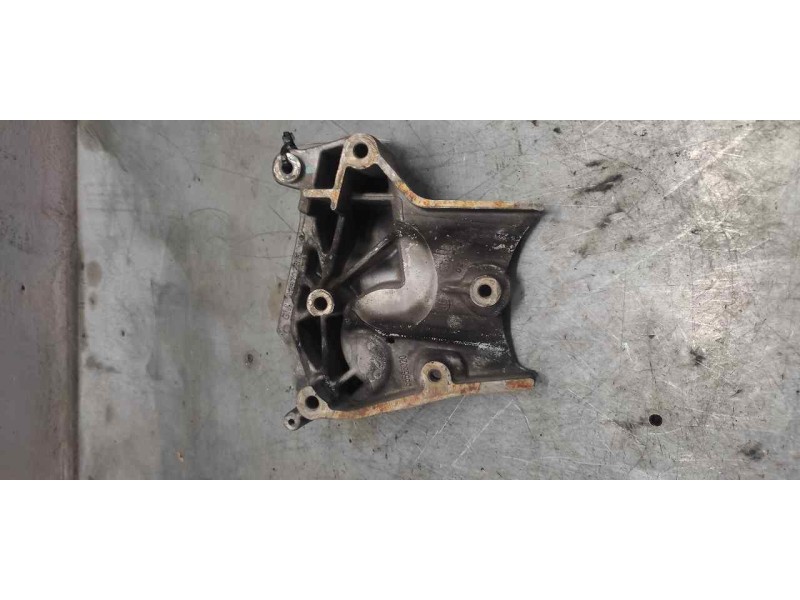 Recambio de soporte para opel insignia berlina cosmo referencia OEM IAM 428702815  