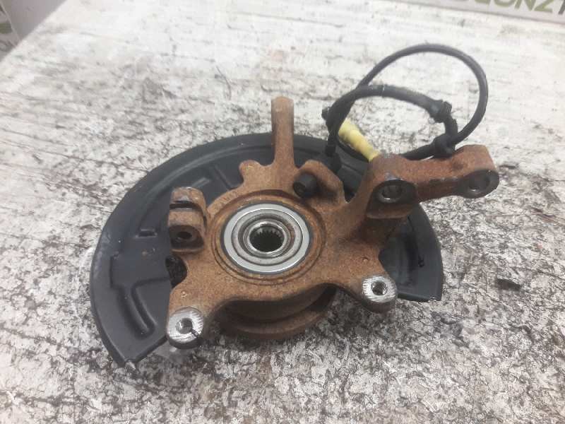 Recambio de mangueta delantera izquierda para renault kangoo (f/kc0) authentique 4x4 referencia OEM IAM 8200104195AL  