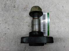 Recambio de buje trasero derecho para renault clio ii fase ii (b/cb0) authentique referencia OEM IAM   