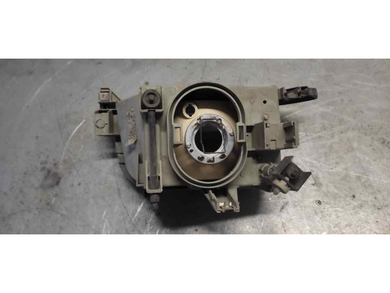 Recambio de faro izquierdo para renault clio i fase i+ii (b/c57) 1.2 referencia OEM IAM   