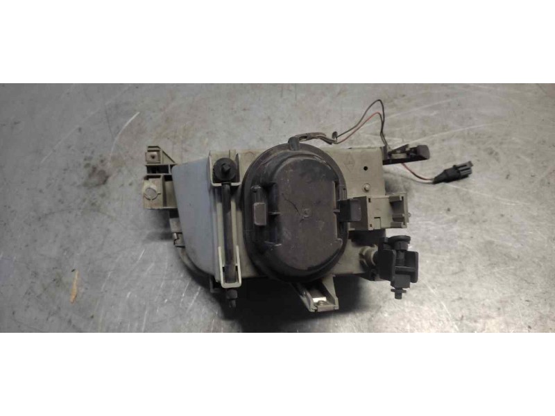 Recambio de faro izquierdo para renault clio i fase i+ii (b/c57) 1.2 referencia OEM IAM   