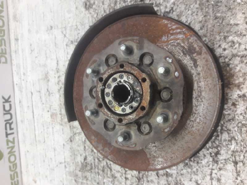 Recambio de mangueta delantera derecha para nissan terrano/terrano.ii (r20) comfort referencia OEM IAM   