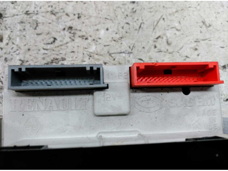 Recambio de pantalla multifuncion para renault laguna ii grandtour (kg0) referencia OEM IAM 8200361582A NS4777780Y 