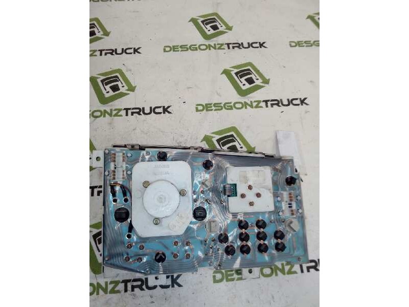 Recambio de cuadro instrumentos para nissan trucks trade trade 3.0 referencia OEM IAM 24810 210519 