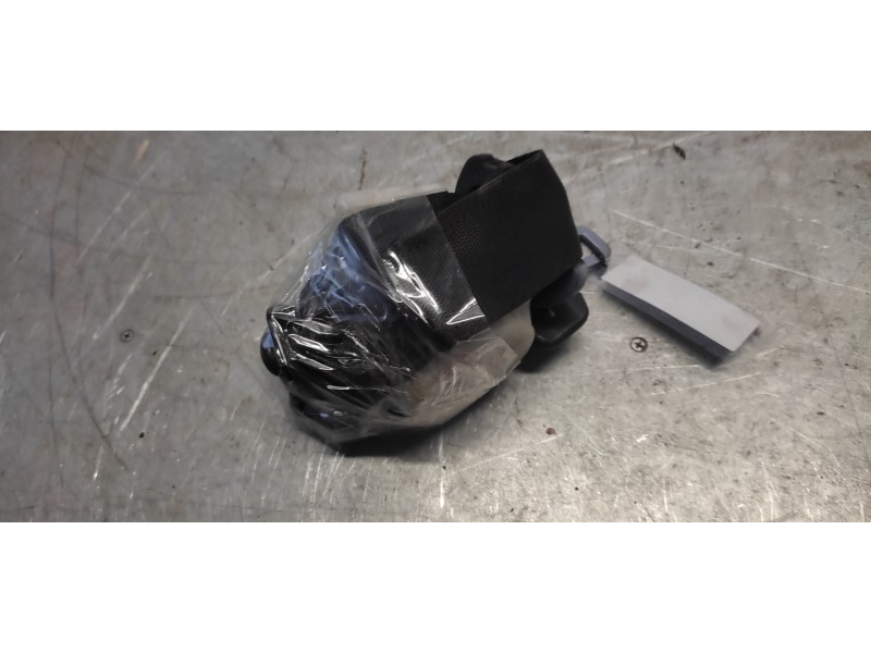 Recambio de cinturon seguridad trasero derecho para opel zafira a 1.6 16v referencia OEM IAM 21030106  