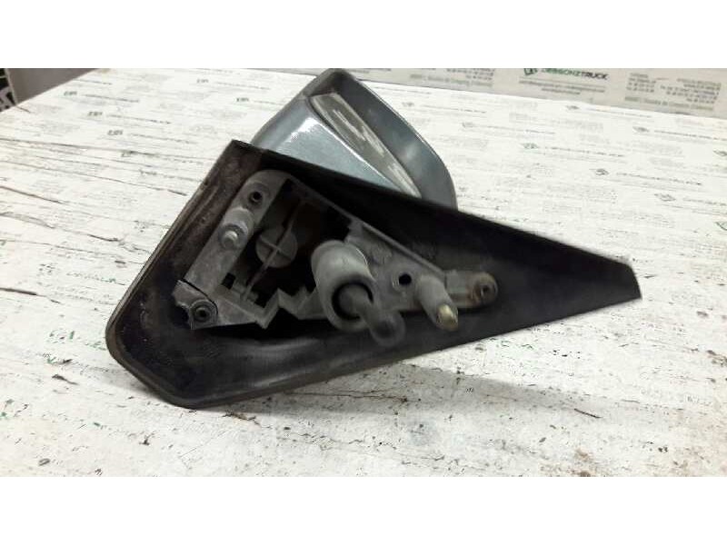 Recambio de retrovisor izquierdo para renault 19 hatchback (b/c53) gtd referencia OEM IAM 7700785786  
