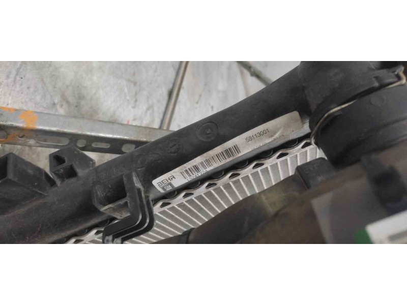 Recambio de radiador agua para opel insignia berlina cosmo referencia OEM IAM 13241724  