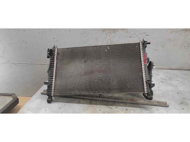 Recambio de radiador agua para opel insignia berlina cosmo referencia OEM IAM 13241724  