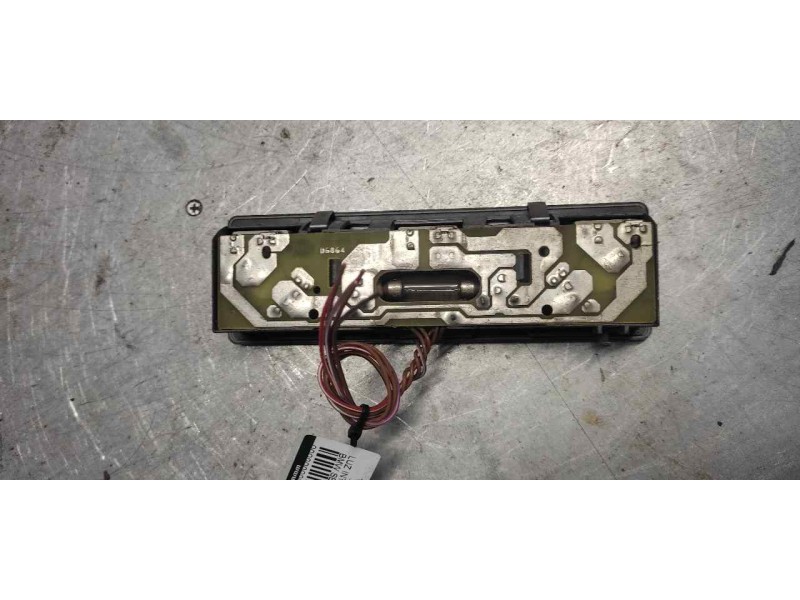 Recambio de luz interior para bmw serie 3 berlina (e36) 1.8 cat referencia OEM IAM   
