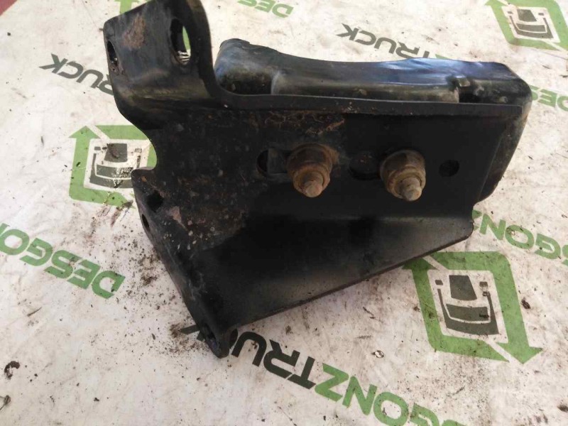 Recambio de soporte motor derecho para iveco daily ka 2.3 diesel cat referencia OEM IAM 5801283685  