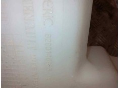 Recambio de deposito limpia para renault mascott fg 160. 35/55/65 cabina individual referencia OEM IAM 82002146985   2