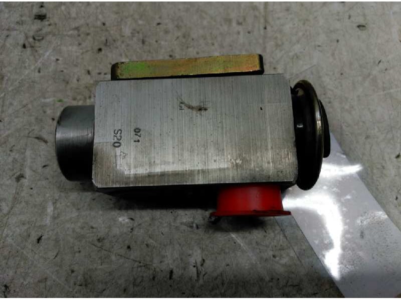 Recambio de valvula expansion para opel zafira a blue line referencia OEM IAM 90559850  