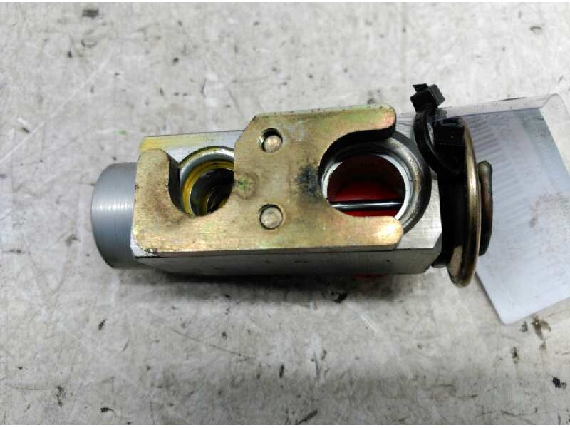 Recambio de valvula expansion para opel zafira a blue line referencia OEM IAM 90559850  