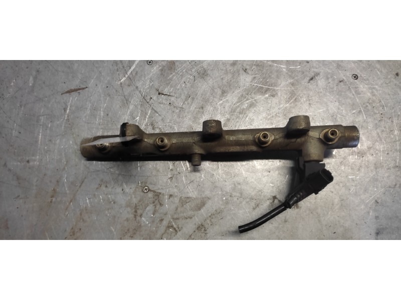 Recambio de rampa inyectora para peugeot partner (s2) 2.0 hdi cat referencia OEM IAM 0445214019 BOSCH 