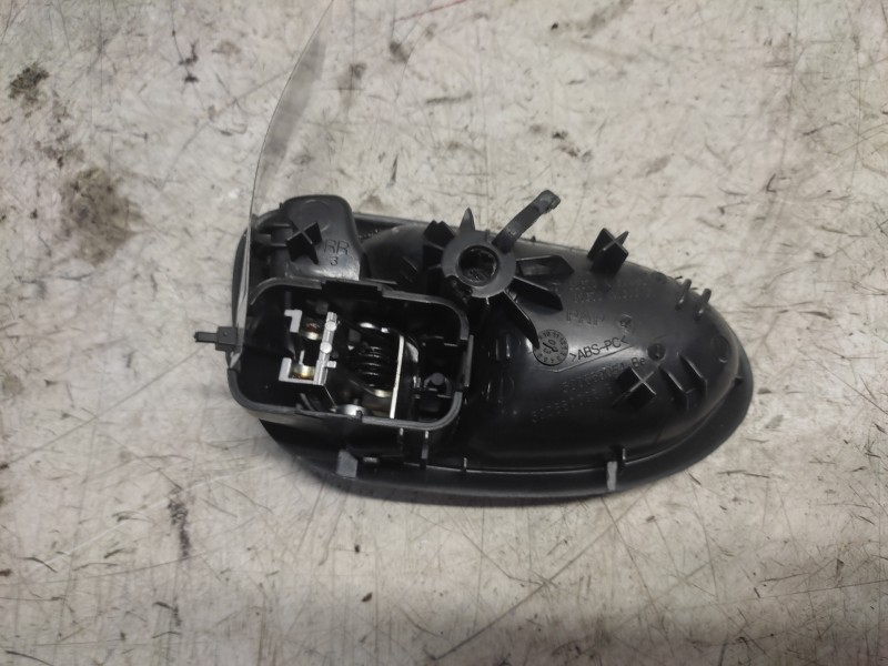 Recambio de maneta interior trasera derecha para nissan primera berlina (p12) acenta referencia OEM IAM 82670AV601  