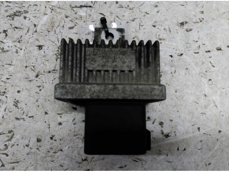 Recambio de caja precalentamiento para renault laguna ii grandtour (kg0) referencia OEM IAM 7700145078  