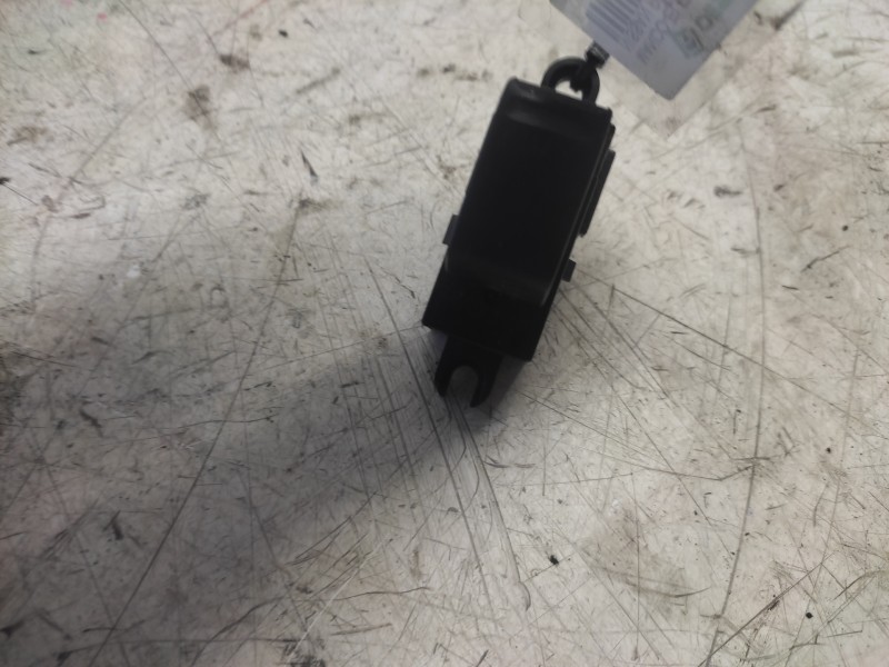 Recambio de mando elevalunas trasero izquierdo para nissan primera berlina (p12) acenta referencia OEM IAM 25411AV600 7 PINS 