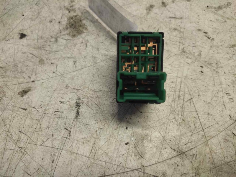 Recambio de mando retrovisor para nissan primera berlina (p12) acenta referencia OEM IAM   7 PINS