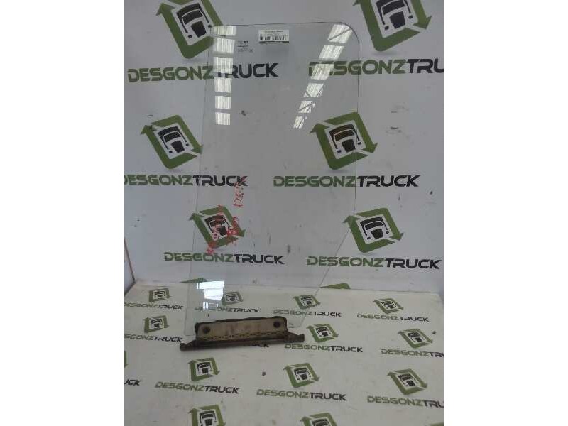 Recambio de luna delantera derecha para renault trucks premium distribution 250.16 (250cv) referencia OEM IAM   