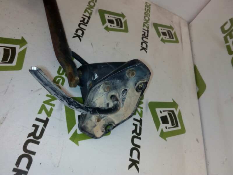 Recambio de brazo retrovisor izquierdo para renault trucks major r 340ti.26 (339cv) referencia OEM IAM   