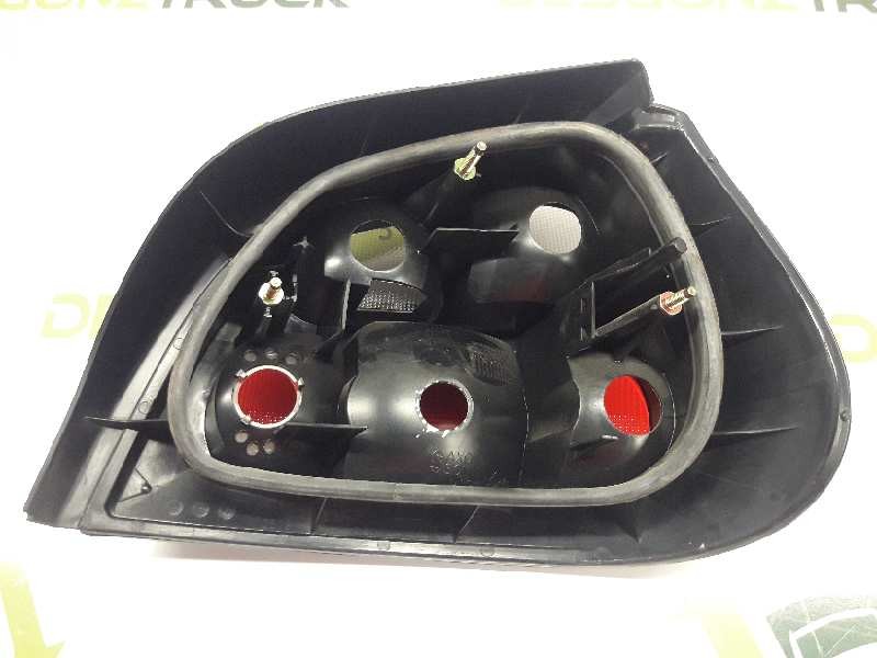Recambio de piloto trasero izquierdo para renault megane i berlina hatchback (ba0) 1.6e alize referencia OEM IAM   