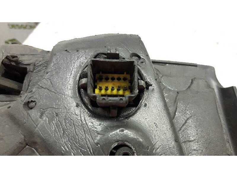 Recambio de retrovisor izquierdo para renault megane ii berlina 5p confort dynamique referencia OEM IAM   