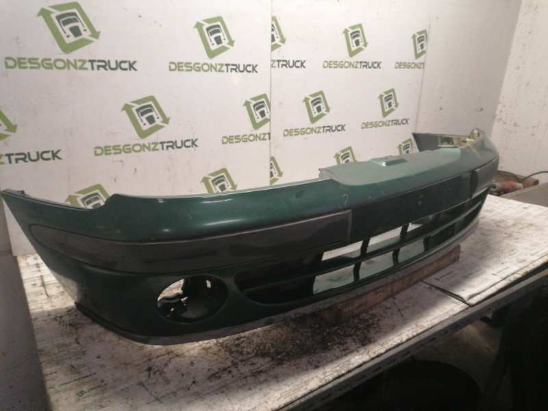 Recambio de paragolpes delantero para renault megane i berlina hatchback (ba0) referencia OEM IAM   