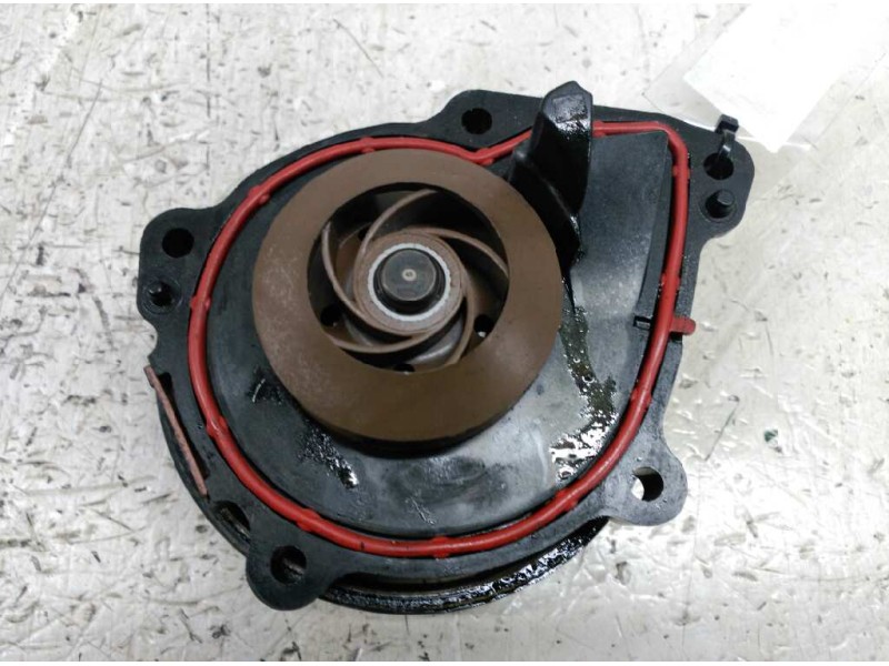Recambio de bomba agua para peugeot 207 sw confort referencia OEM IAM   