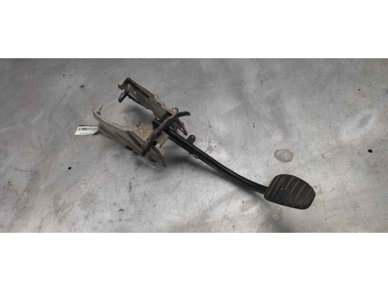 Recambio de pedal freno para nissan primastar (x83) combi 6 asientos batalla 2,78t referencia OEM IAM   