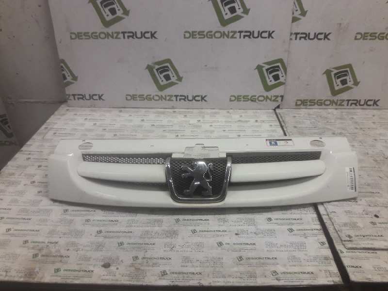Recambio de rejilla delantera central para peugeot partner (s2) combi plus referencia OEM IAM   