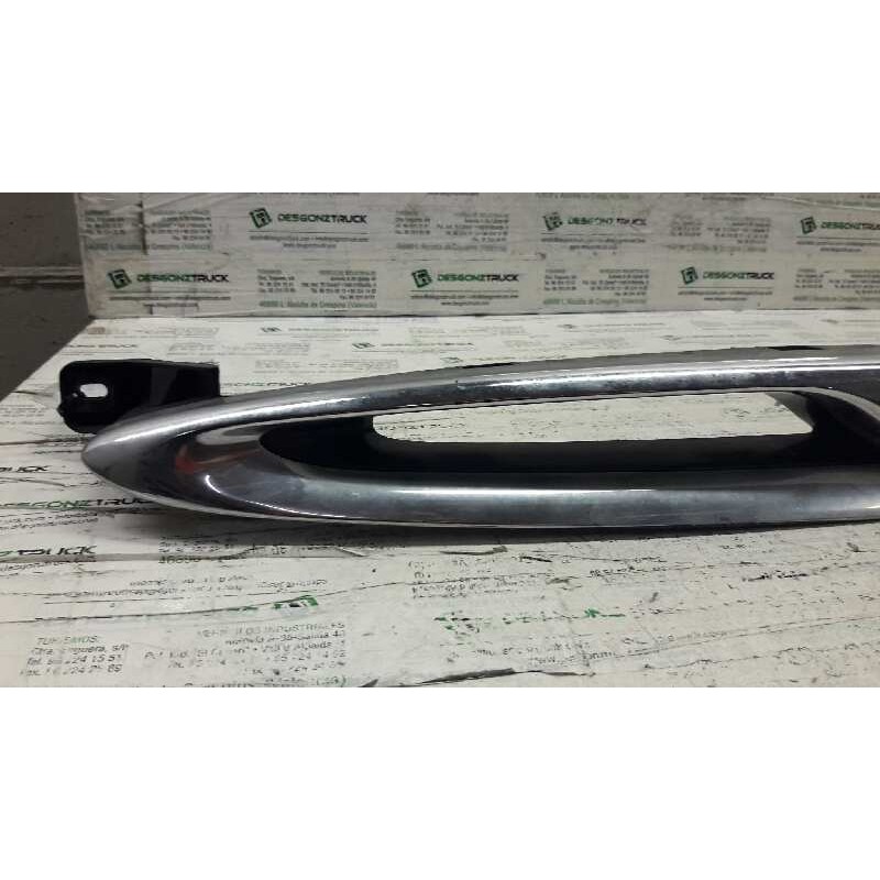 Recambio de rejilla delantera central para ford escort berl./turnier atlanta berlina referencia OEM IAM   