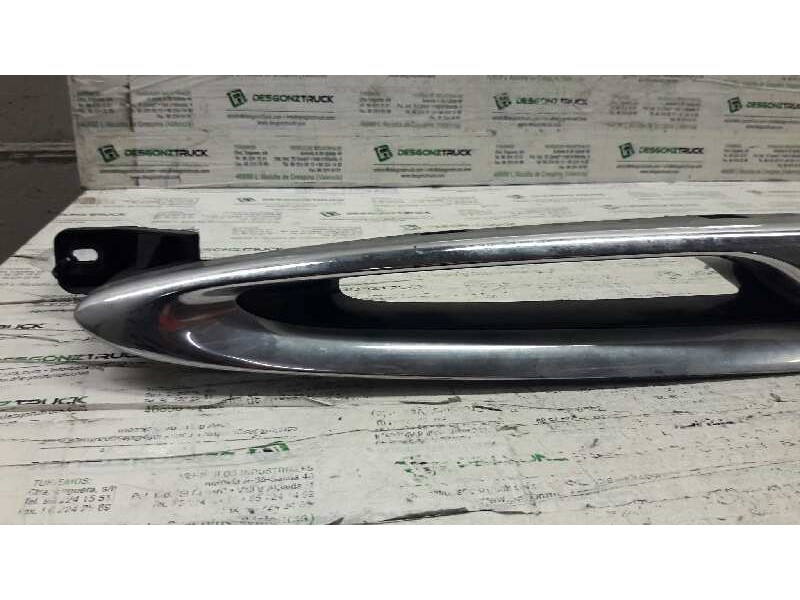 Recambio de rejilla delantera central para ford escort berl./turnier atlanta berlina referencia OEM IAM   