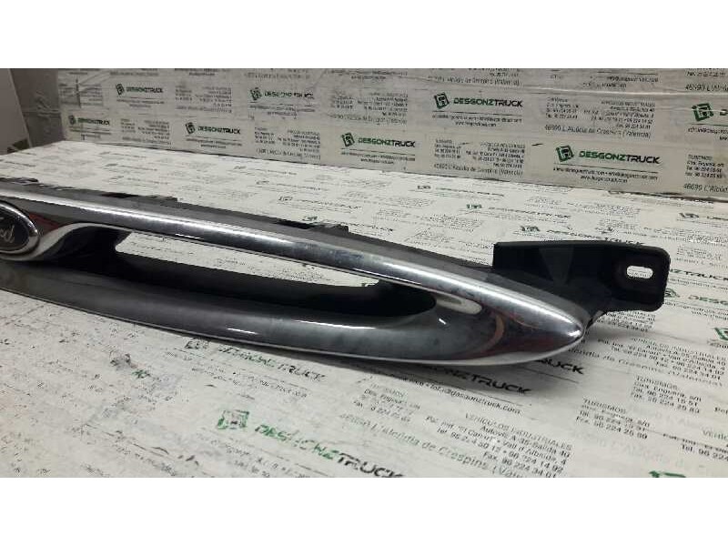 Recambio de rejilla delantera central para ford escort berl./turnier atlanta berlina referencia OEM IAM   