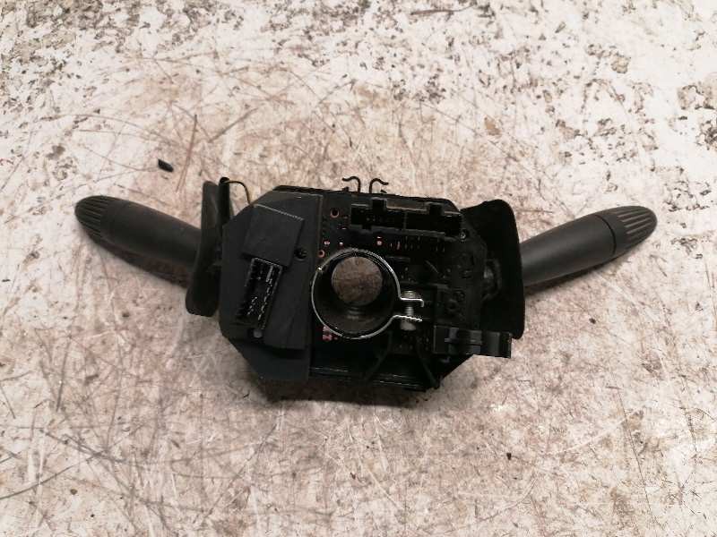 Recambio de mando multifuncion para fiat doblo active referencia OEM IAM   12/12 PINS