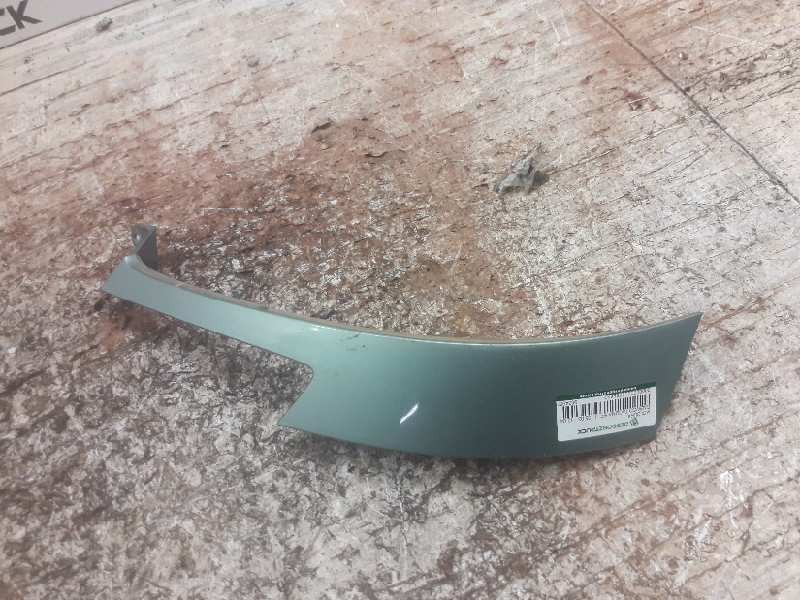 Recambio de moldura para daewoo tacuma se referencia OEM IAM 96349676  